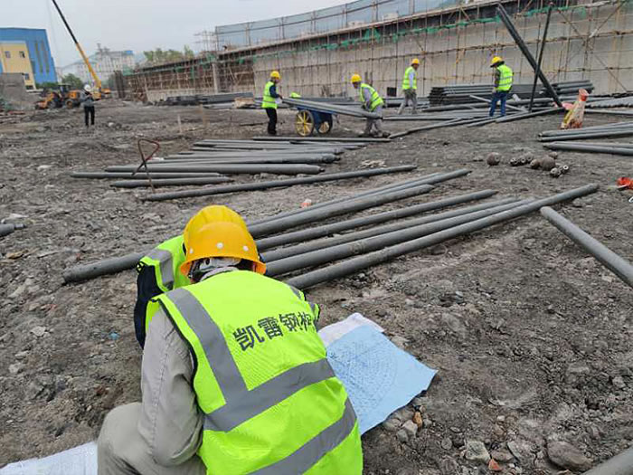 邓州螺栓球网架结构